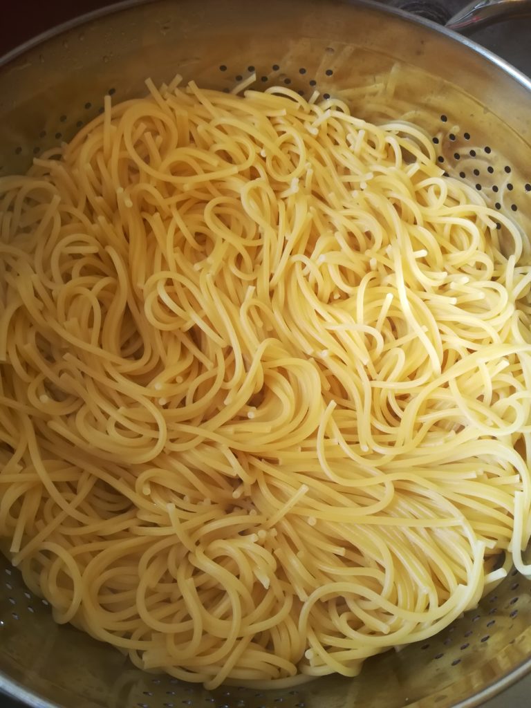 Easy Spaghetti Recipe With Shrimp |Benazer's kitchen